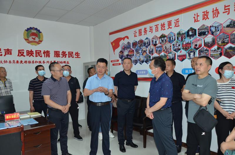 c15cbd3dcf4e4ed2b589b22ed987f743.jpg