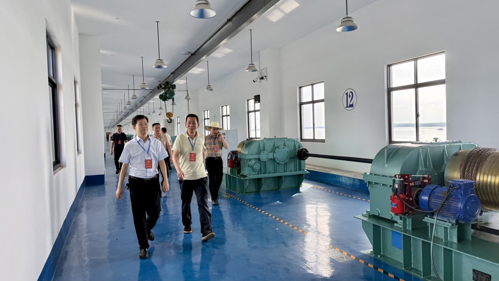 县政协视察防汛备汛工作